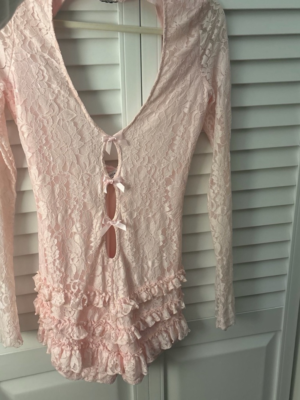 Lace Ruffle Long-Sleeve Romper Bodysuit - Blush Pink
